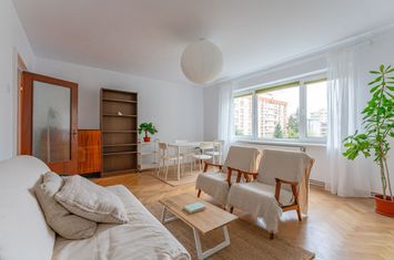 Apartament 3 Camere Decomandat de Închiriat – Zonă Centrală, Brașov anunturi imobiliare Brasov