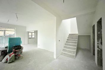 Casă - 5 camere de vanzare CISNADIOARA - Sibiu anunturi imobiliare Sibiu