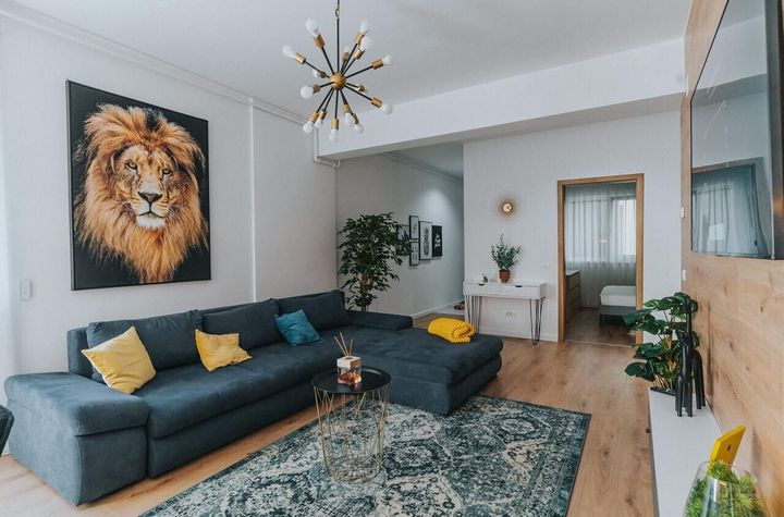 3 camere, ultracentral, Oradea. 205 000 E + TVA. Comision 0 anunturi imobiliare Bihor