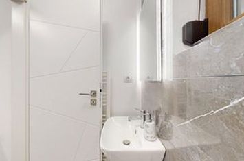 Apartament 3 camere, 77 mp + curte 32 mp, parter – Otopeni anunturi imobiliare Bucuresti