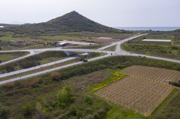 Teren agricol 1371 mp în Nea Peramos anunturi imobiliare Grecia
