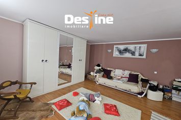 Vilă - 5 camere de vanzare BALTENI - Iasi anunturi imobiliare Iasi