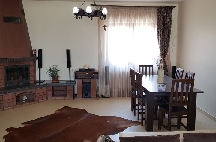 Casă - 7 camere de inchiriat 9 MAI - Gorj anunturi imobiliare Gorj