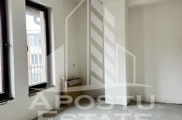 Apartament 4 camere de vanzare ALFA - Arad anunturi imobiliare Arad