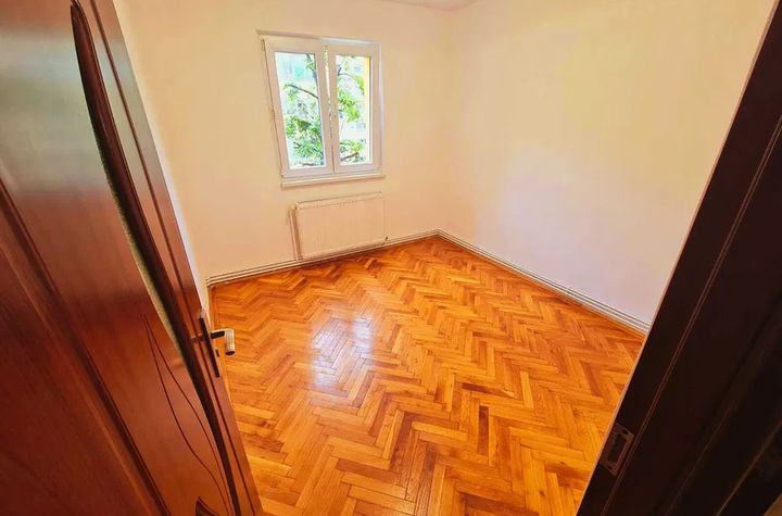 Apartament 2 camere de vanzare GRIVITEI - Brasov anunturi imobiliare Brasov