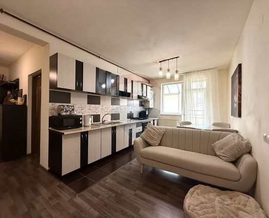 Apartament 3 camere Floresti, 58 mp