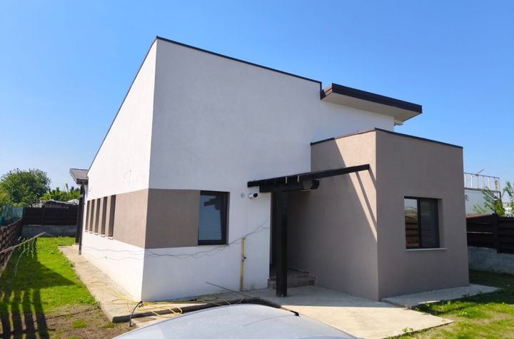 Casă - 4 camere de vanzare VISANI - Iasi anunturi imobiliare Iasi