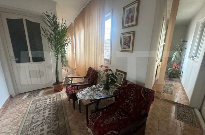 Vilă - 12 camere de vanzare CLUJ-NAPOCA - Cluj anunturi imobiliare Cluj