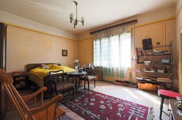 Proprietate REZERVATĂ! Casă din centru în Arad. anunturi imobiliare Arad