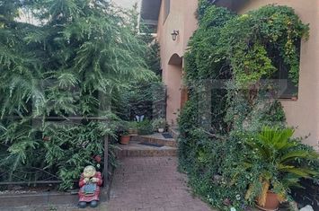 Casă - 5 camere de vanzare UTVIN - Timis anunturi imobiliare Timis