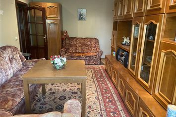 Apartament 3 camere de vanzare GARA - Vrancea anunturi imobiliare Vrancea