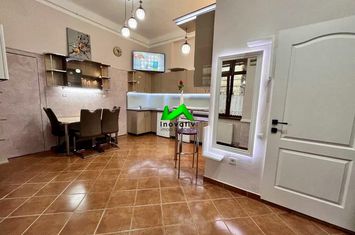 Apartament 3 camere de inchiriat CENTRAL - Sibiu anunturi imobiliare Sibiu