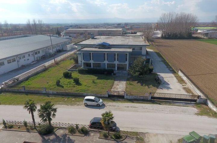 Spațiu industrial 2.079 mp pe teren 6.900 mp — Serres anunturi imobiliare Grecia