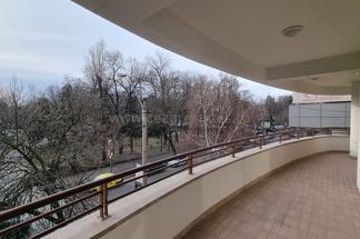 Apartament 4 camere de închiriat Bucuresti - Herastrau (Soseaua Nordului)