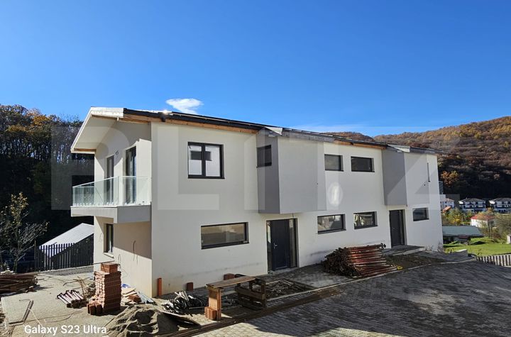 Vilă - 4 camere de vanzare FLORESTI - Cluj anunturi imobiliare Cluj