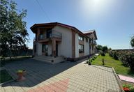 250.000 €, Vilă