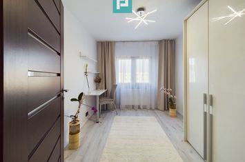 Apartament 4 camere, Podgoria anunturi imobiliare Arad
