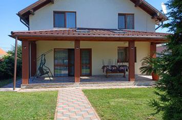 Vilă - 4 camere de vanzare HARMAN - Brasov anunturi imobiliare Brasov