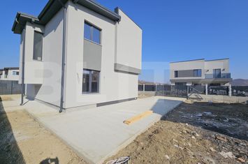 Vilă - 4 camere de vanzare TOMESTI - Iasi anunturi imobiliare Iasi