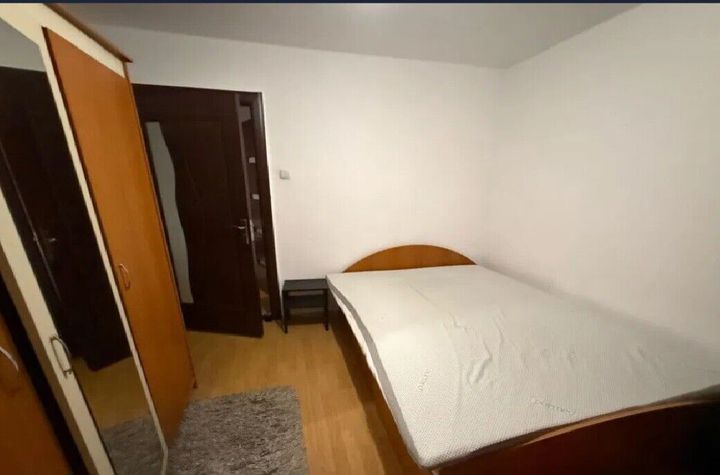 Apartament 2 camere Calea Vitan - Zizin, stradal anunturi imobiliare Bucuresti