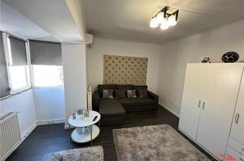 Apartament 3 camere de vanzare CENTRAL - Vrancea anunturi imobiliare Vrancea