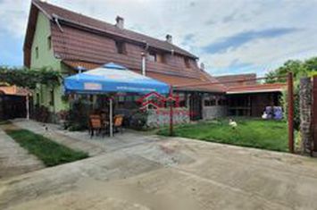 Casă - 8 camere de vanzare APOLDU DE JOS - Sibiu anunturi imobiliare Sibiu