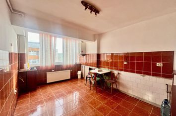 Apartament 3 camere de vanzare VASILE AARON - Sibiu anunturi imobiliare Sibiu