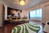 450 €, Apartament 3 camere