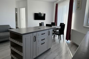 Apartament 3 camere de inchiriat PIATA CLUJ - Sibiu anunturi imobiliare Sibiu