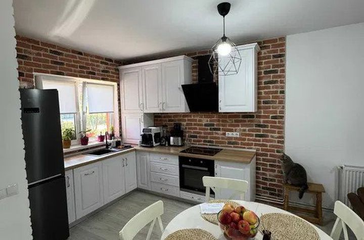 Vilă - 3 camere de vanzare SURA MARE - Sibiu anunturi imobiliare Sibiu