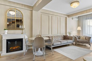 Vilă - 9 camere de vanzare DELFINARIU - Constanta anunturi imobiliare Constanta