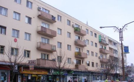Locuinţele de serviciu salvează piaţa chiriilor