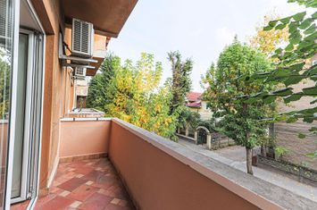 Apartament spațios, luminos și elegant, 2 camere,  B-dul Vasile Milea anunturi imobiliare Arad
