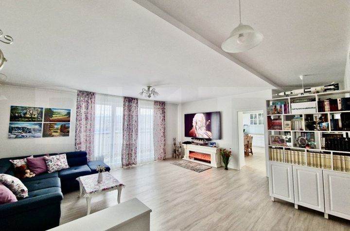Apartament 4 camere de vanzare BULGARIA - Cluj anunturi imobiliare Cluj