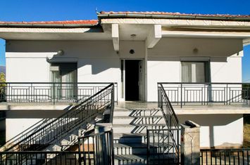 Casă individuală 181 mp în Mikropoli anunturi imobiliare Grecia