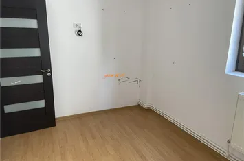 Apartament 3 camere de vanzare ULTRACENTRAL - Vrancea anunturi imobiliare Vrancea