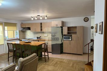 Apartament 3 camere de vanzare CENTRAL - Sibiu anunturi imobiliare Sibiu