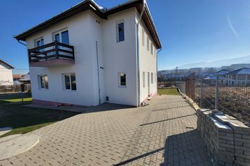 Vilă - 8 camere de vanzare CISNADIE - Sibiu anunturi imobiliare Sibiu