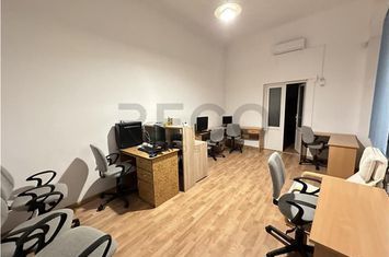 Apartament 2 camere de vanzare CENTRAL - Bihor anunturi imobiliare Bihor