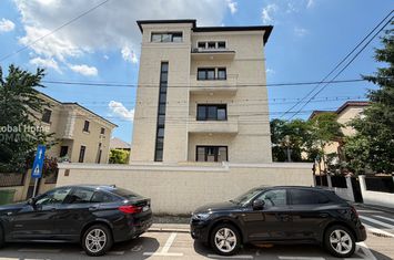 Vilă - 15 camere de vanzare PARCUL CAROL - Bucuresti anunturi imobiliare Bucuresti