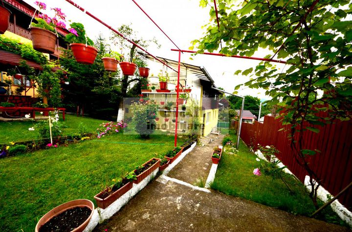 Vilă 5 camere de vanzare BREAZA 119.000 € Prahova 959RUN1494