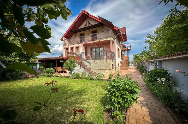 Vila superba de vanzare pe Strugurilor anunturi imobiliare Sibiu