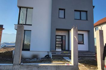 Vilă - 5 camere de vanzare SIBIU - Sibiu anunturi imobiliare Sibiu