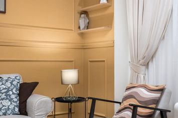 Apartament superb cu 3 camere str. Luterana - Calea Victoriei anunturi imobiliare Bucuresti