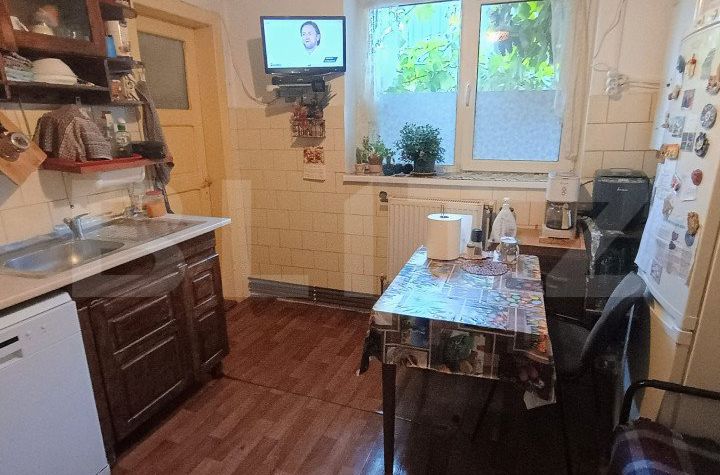 Apartament 3 camere de vanzare RUDULUI - Prahova anunturi imobiliare Prahova