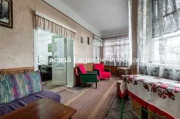Casă + livadă tânără + curte 2.500 mp în Dorobanți anunturi imobiliare Arad