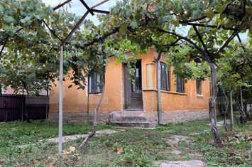 Casă - 3 camere de vanzare TARGU-JIU - Gorj anunturi imobiliare Gorj