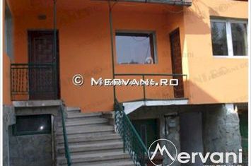 Casă - 8 camere de vanzare POIANA TAPULUI - Prahova anunturi imobiliare Prahova