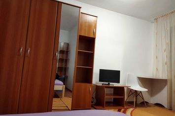 Costin Georgian  vanzare garsoniera anunturi imobiliare Bucuresti