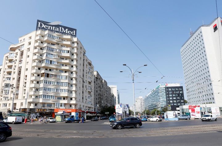Apartament 4 camere de inchiriat P-TA VICTORIEI - Bucuresti anunturi imobiliare Bucuresti